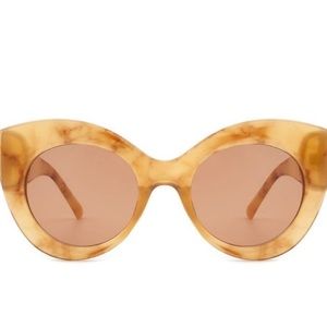 Oversized cat eye sunglasses